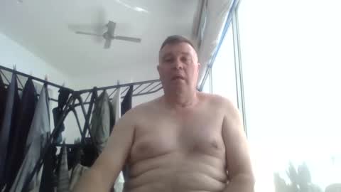 Scoobs online show from 09/17/25, 05:31