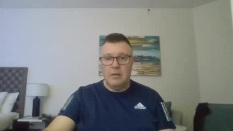 Snapshot of scoobs71 chatting on 04/28/26, 01:49 Scoobs online show from 04/28/26, 01:49