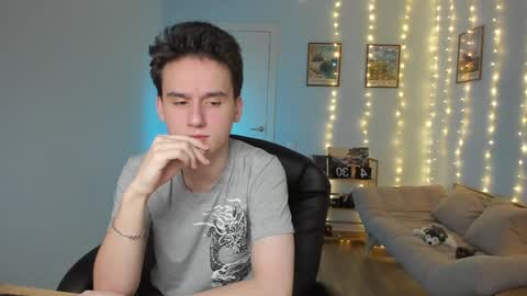 Thomas brunette and Alex blond online show from 12/25/24, 06:31