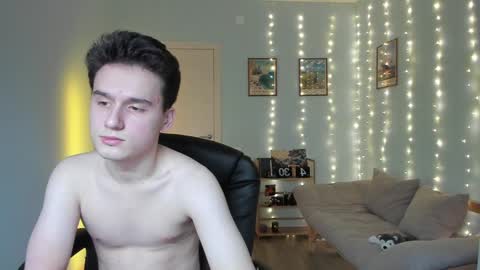 Thomas brunette and Alex blond online show from 12/29/24, 11:18