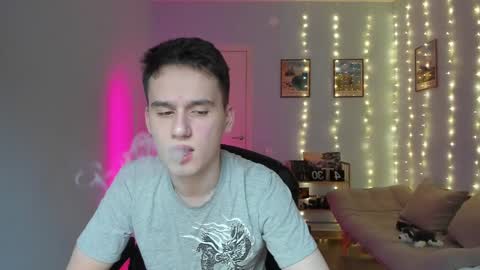 Thomas brunette and Alex blond online show from 01/09/25, 05:44