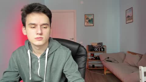 Thomas brunette and Alex blond online show from 02/03/25, 09:19