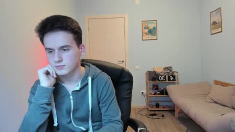 Thomas brunette and Alex blond online show from 02/03/25, 03:27