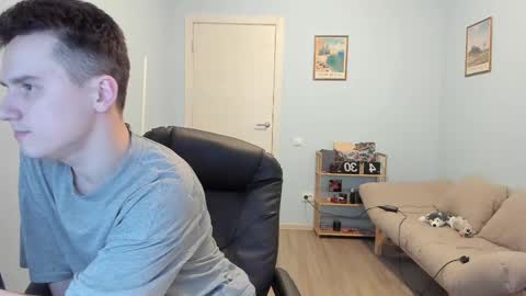 Thomas brunette and Alex blond online show from 02/22/25, 03:03