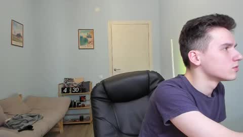 Thomas brunette and Alex blond online show from 02/27/25, 08:17