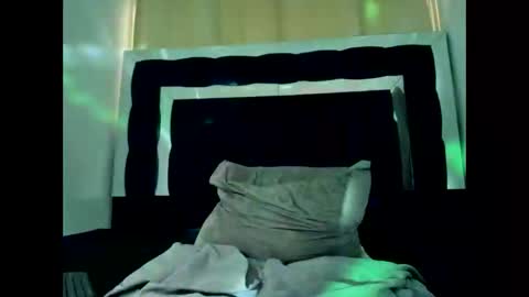 scook_gray online show from 02/21/26, 06:42