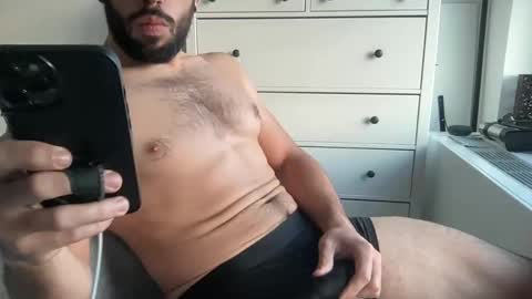 Snapshot of scootdub212 chatting on 12/27/24, 09:11 scootdub212 online show from 12/27/24, 09:11