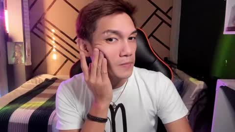 Snapshot of scorphoenix chatting on 12/28/24, 10:34 Not Angelo online show from 12/28/24, 10:34