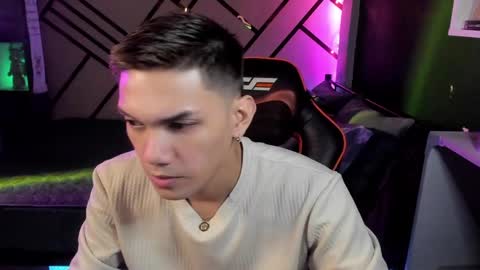 Snapshot of scorphoenix chatting on 01/03/25, 08:43 Not Angelo online show from 01/03/25, 08:43