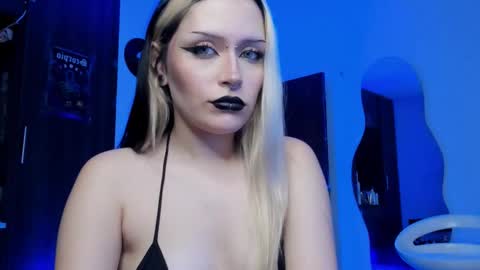 Snapshot of scorpiogoddesss chatting on 03/26/26, 03:01 Goddess online show from 03/26/26, 03:01