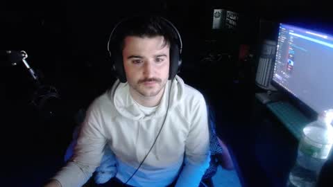 Snapshot of scotchthecat chatting on 12/02/24, 10:34 Sup online show from 12/02/24, 10:34