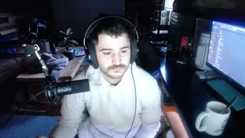 Snapshot of scotchthecat chatting on 12/07/24, 12:02 Sup online show from 12/07/24, 12:02