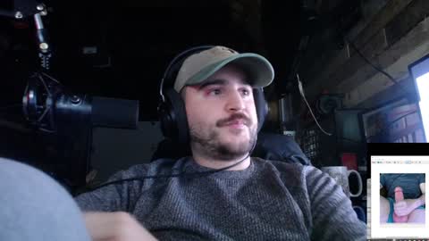 Snapshot of scotchthecat chatting on 12/16/24, 11:18 Sup online show from 12/16/24, 11:18