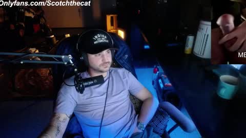 Snapshot of scotchthecat chatting on 01/25/25, 11:54 Sup online show from 01/25/25, 11:54