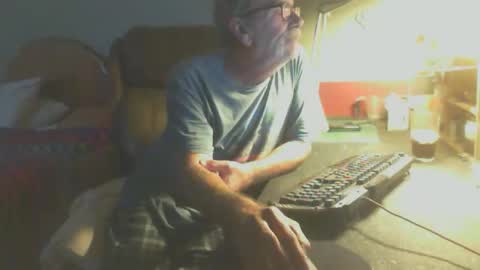 Snapshot of scotsman_62 chatting on 05/12/26, 05:15 scotsman_62 online show from 05/12/26, 05:15