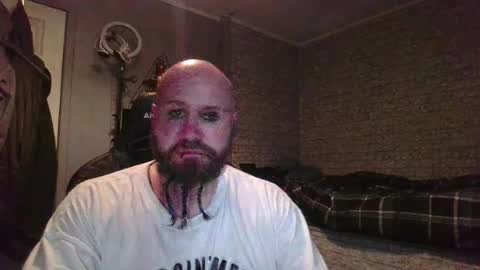 Snapshot of scottish_alien chatting on 06/29/26, 07:03 Richard James online show from 06/29/26, 07:03