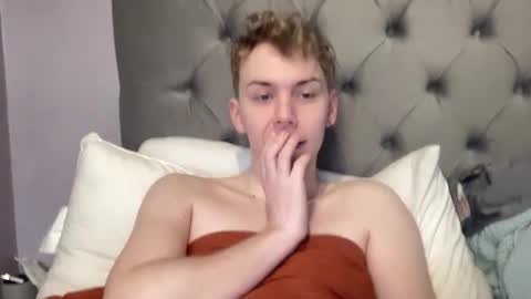 Snapshot of scottish_twink01 chatting on 01/20/25, 03:39 danny online show from 01/20/25, 03:39