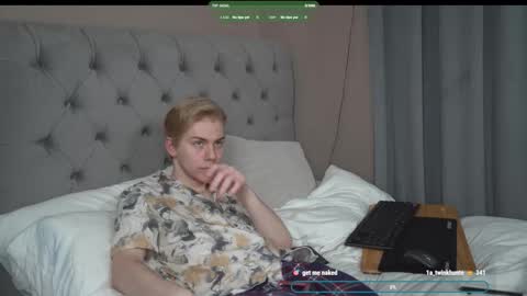 Snapshot of scottish_twink01 chatting on 03/09/26, 12:03 danny online show from 03/09/26, 12:03