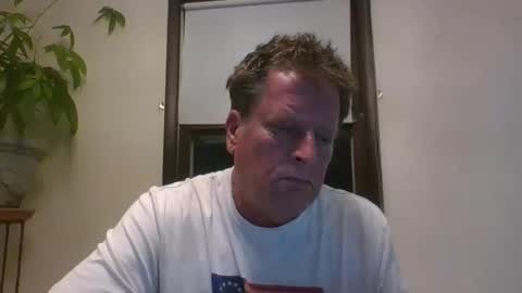 Snapshot of scottpbi52 chatting on 12/30/24, 11:17 scottpbi52 online show from 12/30/24, 11:17