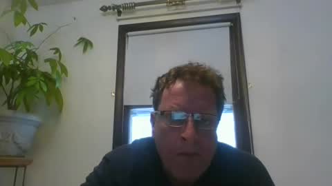 Snapshot of scottpbi52 chatting on 01/04/25, 08:27 scottpbi52 online show from 01/04/25, 08:27
