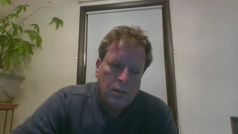 Snapshot of scottpbi52 chatting on 01/10/25, 02:04 scottpbi52 online show from 01/10/25, 02:04