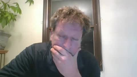 Snapshot of scottpbi52 chatting on 01/24/25, 04:37 scottpbi52 online show from 01/24/25, 04:37