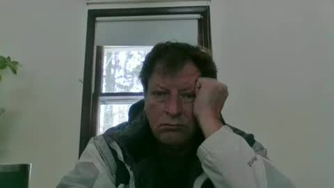 Snapshot of scottpbi52 chatting on 02/18/25, 05:31 scottpbi52 online show from 02/18/25, 05:31