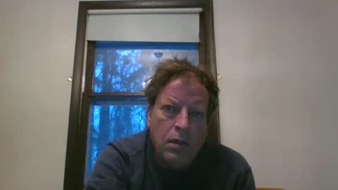 Snapshot of scottpbi52 chatting on 02/19/25, 12:11 scottpbi52 online show from 02/19/25, 12:11