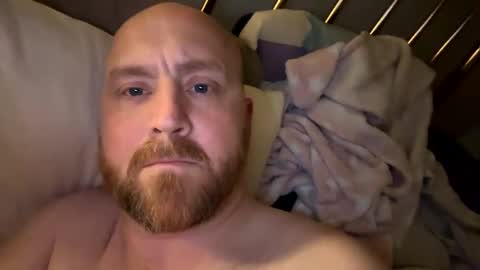 Snapshot of scottric chatting on 02/08/25, 03:30 SexyDaddy online show from 02/08/25, 03:30