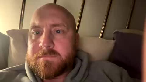 Snapshot of scottric chatting on 02/09/25, 10:32 SexyDaddy online show from 02/09/25, 10:32