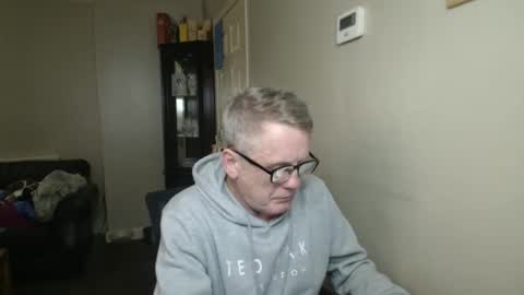 James online show from 10/19/25, 02:23