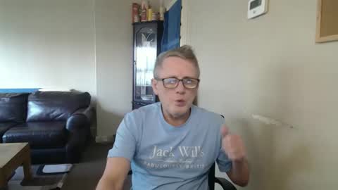 Snapshot of scottsman214 chatting on 03/14/26, 04:12 James online show from 03/14/26, 04:12