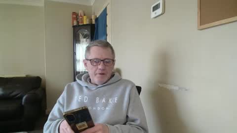 Snapshot of scottsman214 chatting on 03/15/26, 12:33 James online show from 03/15/26, 12:33