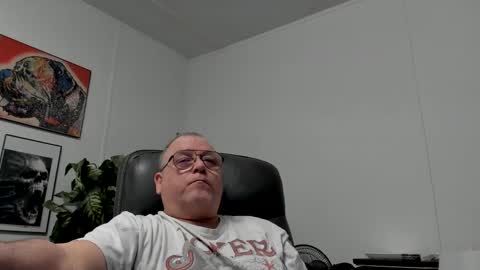 YourBannana1 online show from 03/11/25, 04:18