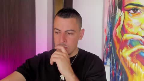 Snapshot of scotty_music chatting on 05/01/26, 02:54 Ricardo online show from 05/01/26, 02:54