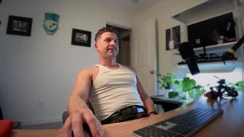 Snapshot of scottybeam chatting on 01/20/25, 08:52 Scotty online show from 01/20/25, 08:52