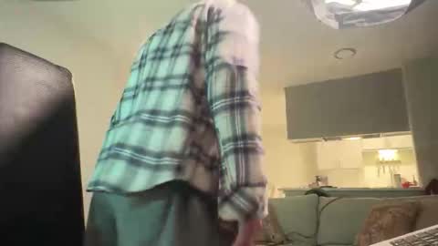 Snapshot of scottybeam chatting on 02/25/26, 07:29 Scotty online show from 02/25/26, 07:29