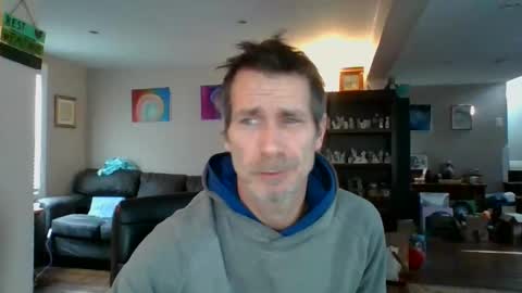 Snapshot of scroach11 chatting on 01/07/25, 05:31 GettOffMyLawn online show from 01/07/25, 05:31