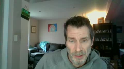 Snapshot of scroach11 chatting on 01/16/25, 06:06 GettOffMyLawn online show from 01/16/25, 06:06