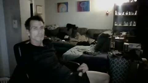 Snapshot of scroach11 chatting on 04/19/26, 02:33 GettOffMyLawn online show from 04/19/26, 02:33