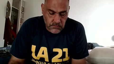 Snapshot of scubi007 chatting on 10/05/25, 04:49 scubi007 online show from 10/05/25, 04:49