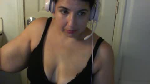 Snapshot of scumbagsmith chatting on 09/12/25, 06:57 Danni online show from 09/12/25, 06:57