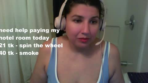 Snapshot of scumbagsmith chatting on 10/22/25, 08:58 Danni online show from 10/22/25, 08:58