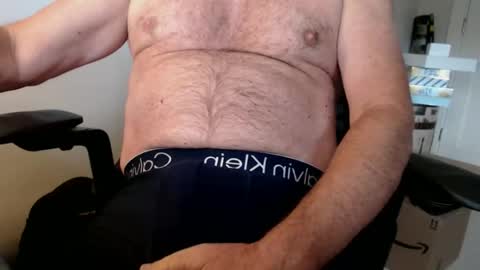 Snapshot of sdodgerxx chatting on 12/01/25, 02:00 sdodgerxx online show from 12/01/25, 02:00