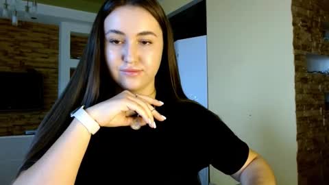 Snapshot of sea_cocktail chatting on 03/18/26, 09:34 Elizabeth online show from 03/18/26, 09:34