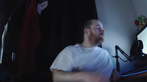 seanv26 online show from 02/18/25, 02:05