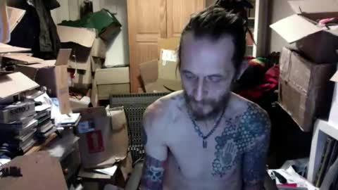 Snapshot of seasidesteve71 chatting on 11/24/25, 11:48 seasidesteve71 online show from 11/24/25, 11:48