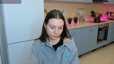 Snapshot of seastar777 chatting on 01/17/25, 11:17 Barbara today here my friend Angela online show from 01/17/25, 11:17