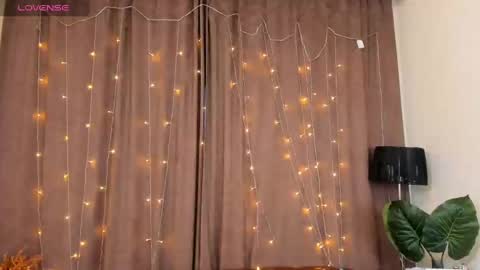 Snapshot of seastar777 chatting on 01/22/25, 11:56 Barbara today here my friend Angela online show from 01/22/25, 11:56