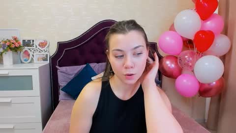 Snapshot of seastar777 chatting on 02/10/25, 10:09 Barbara today here my friend Angela online show from 02/10/25, 10:09